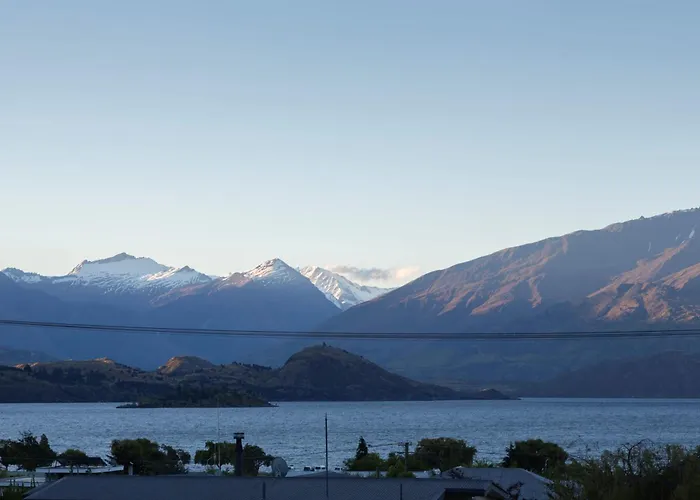 Waimaori Views Entire * Wanaka