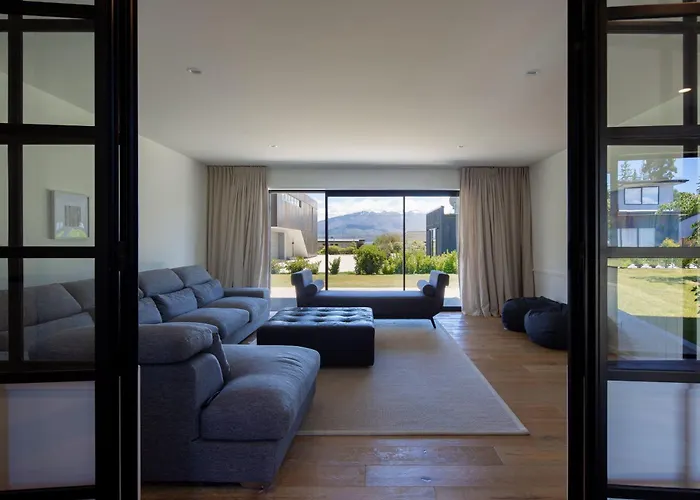 Waimaori Views Entire *